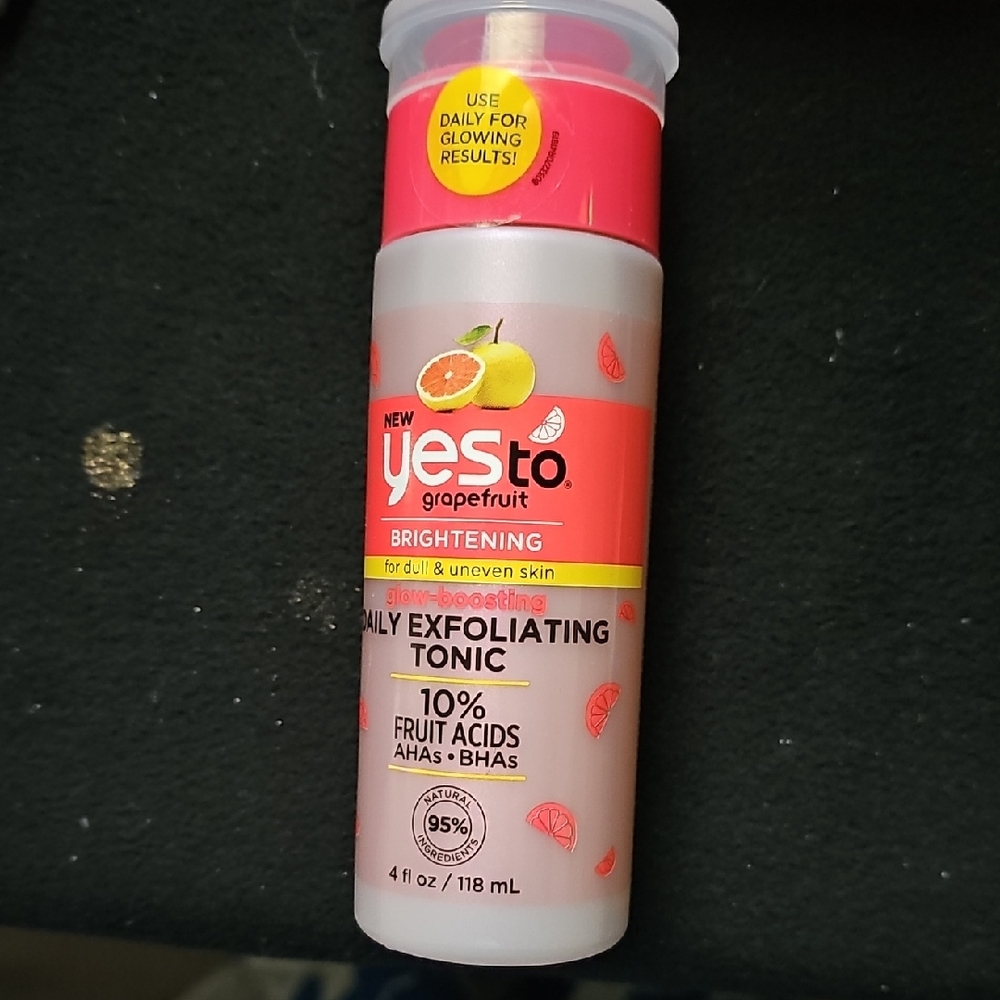 Yes To Grapefruit Exfoliating Tonic